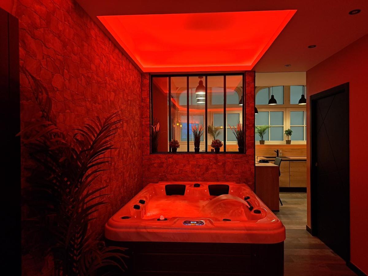 Ospaloft, Meuble Haut De Gamme Avec Spa Privatif アラス エクステリア 写真