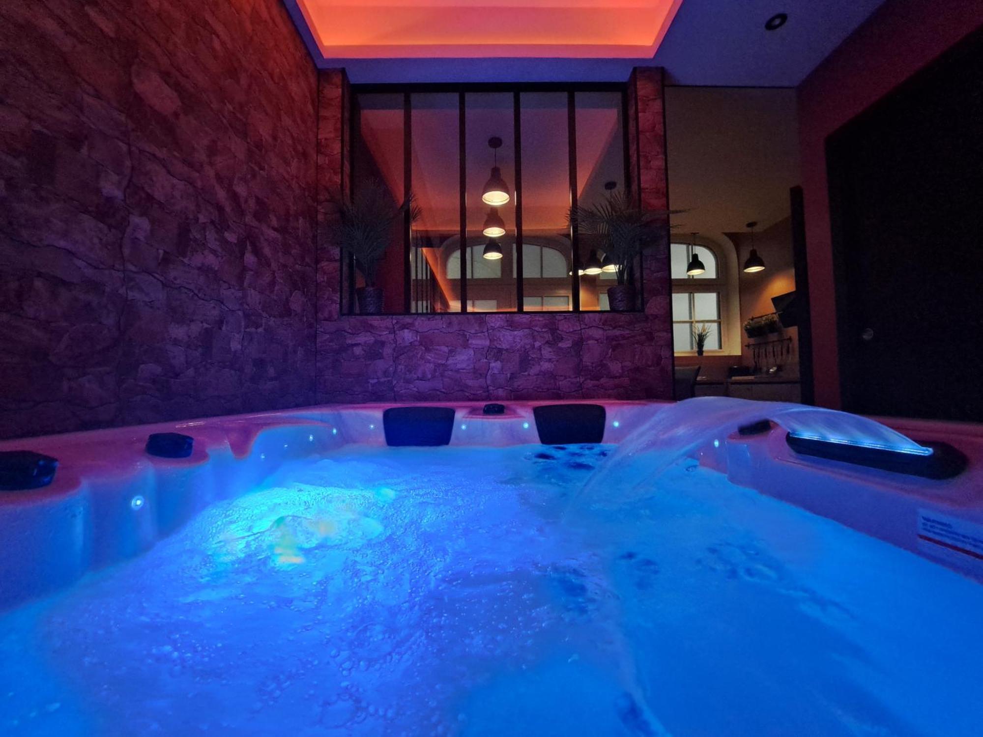 Ospaloft, Meuble Haut De Gamme Avec Spa Privatif アラス エクステリア 写真